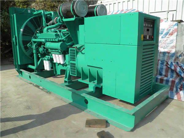 合川出租发电机 发电机组厂家：柴油发电机组的控制屏的作用是什么？