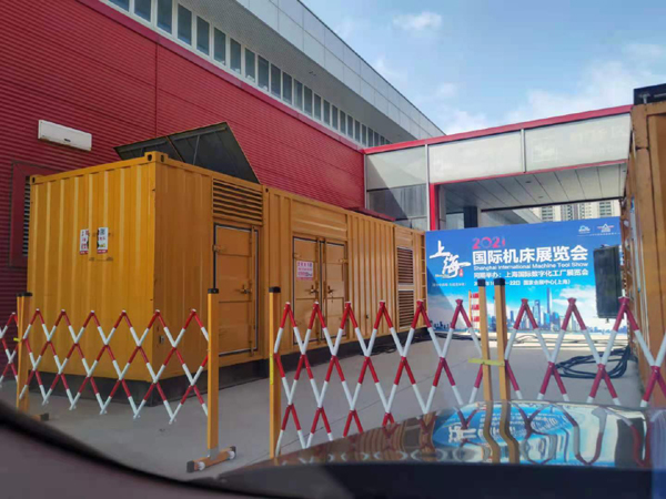 合川发电车出租-发电机无电压或电压太低怎么办？